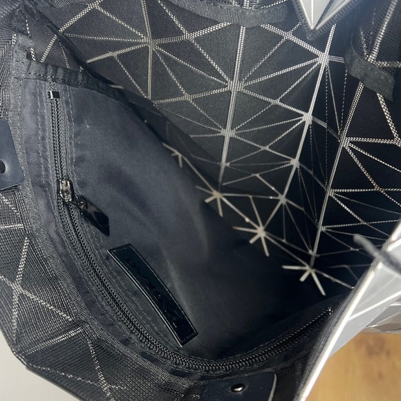 Bao Bao Issey Miyake Prism Metalic Gray Finish Tote Bag - Picture 5 of 11